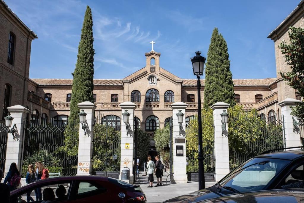 Centrico Y Espacioso. Parking Gratuito. Гранада Экстерьер фото